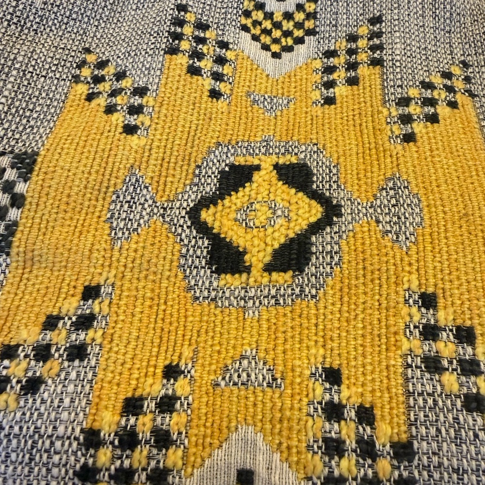 Atenti Tribal-Pattern Shoulder Bag in Yellow, Black & White - made in USA - Picture 2 of 10